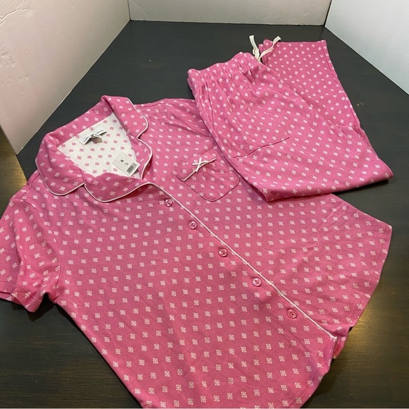 Karen Neuburger Other - NWT Karen Neuburger Pink and White Pajama Set